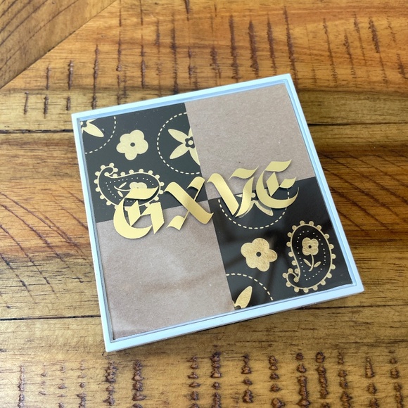 GXVE BY GWEN STEFANI Pick It Up Cream Contour & Powder Bronzer Duo in Smokin' - Picture 2 of 7